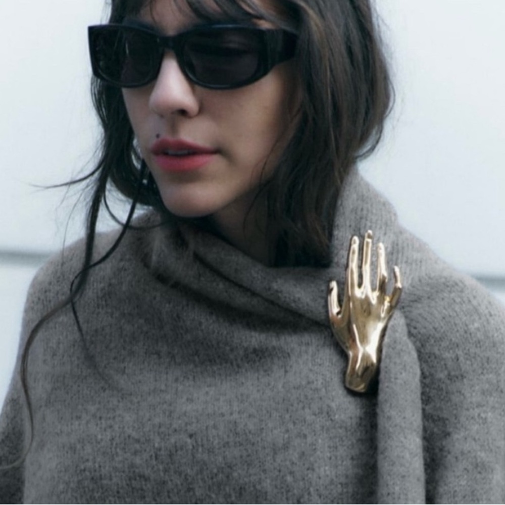 Zara Goldtone Figural Hand Brooch Pin 1856/375 NWT